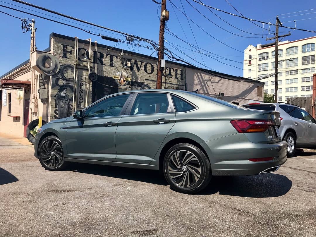 All-New 2019 Volkswagen Jetta Steps Up Its Style, Tech and Cabin Game Photo Gallery