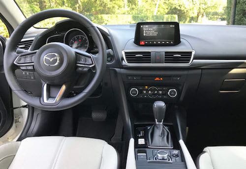  Revisión y prueba de manejo del Mazda3 Grand Touring 2018