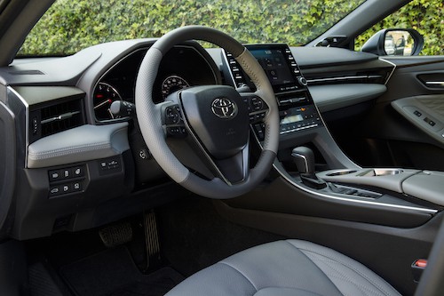 Much-Improved 2019 Toyota Avalon Ups Its Comfort, Style, and Performance Photo Gallery
