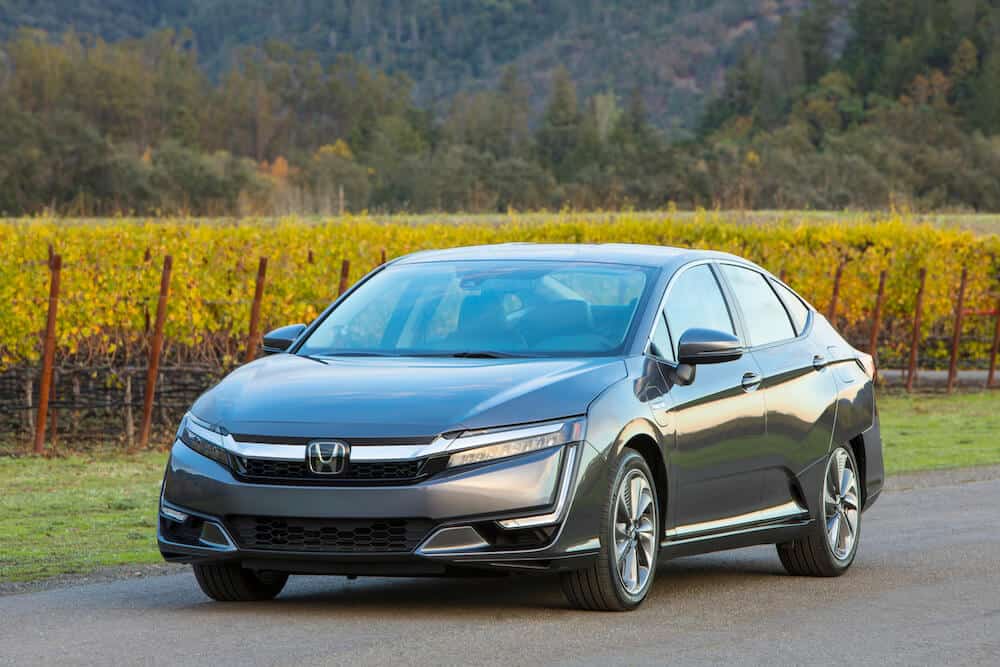 The 2018 Honda Clarity Is A Futuristic, Fuel Efficient Plug-In Hybrid Photo Gallery
