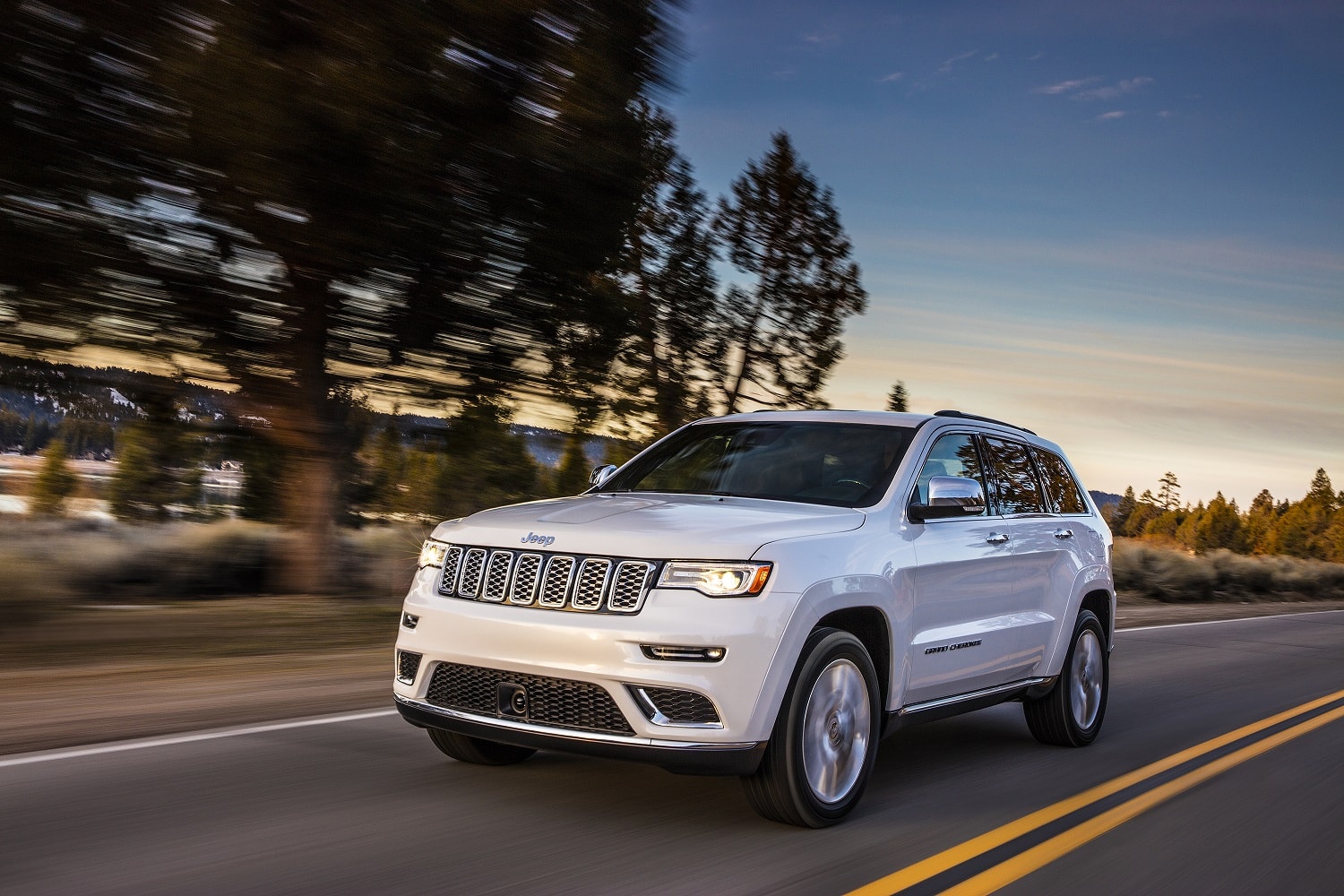 2019 Jeep Grand Cherokee Summit Test Drive Photo Gallery