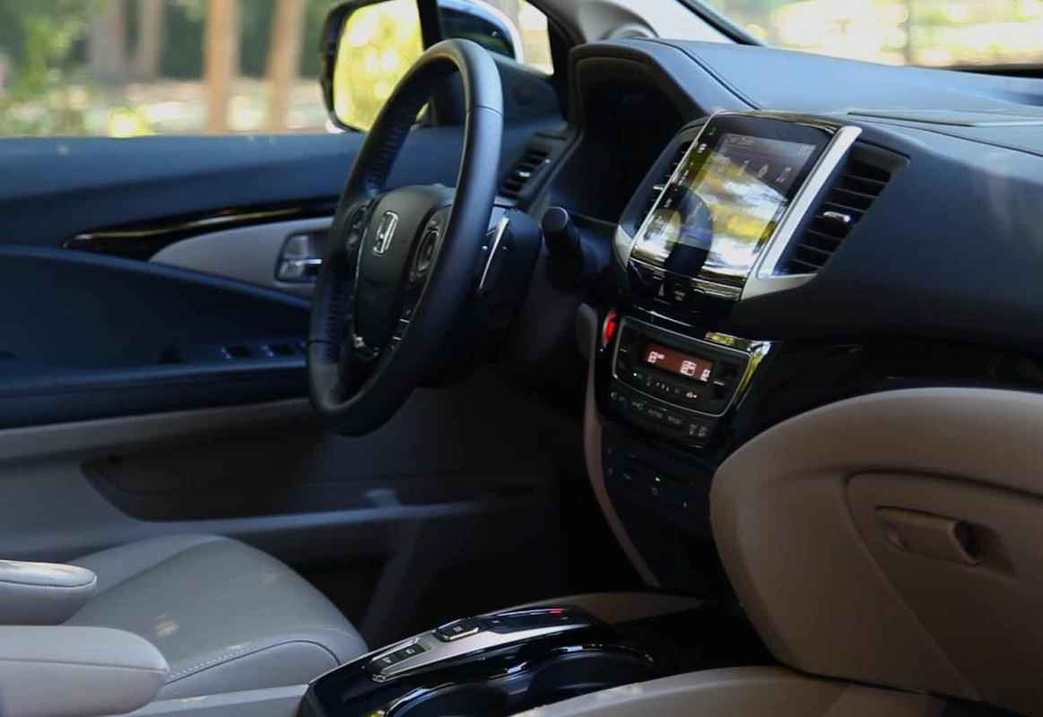 Test Drive: 2016 Honda Pilot Review Photo Gallery